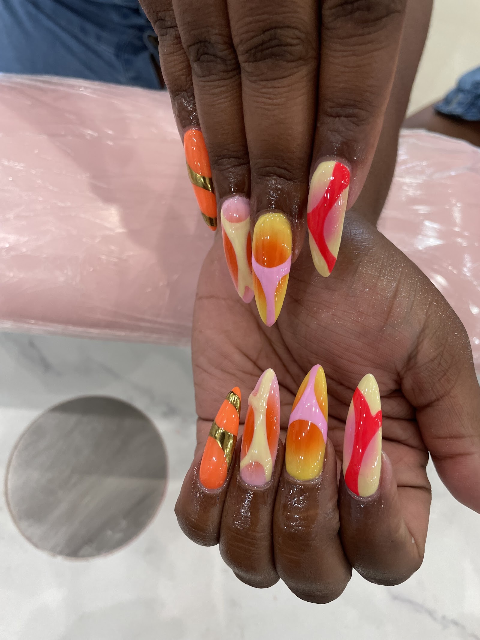 SANTORINI NAIL LOUNGE nail photo 2