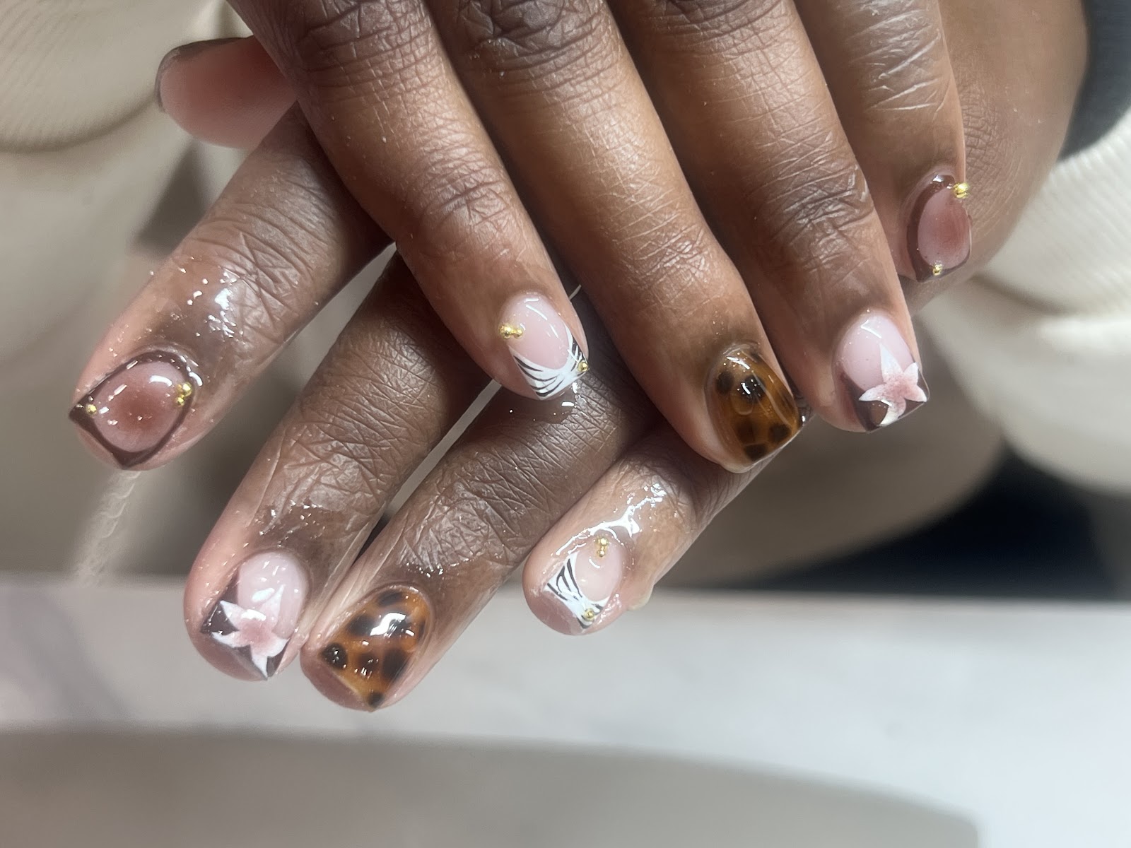 SANTORINI NAIL LOUNGE nail photo 8